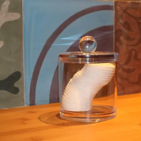 Ferme-chateau De & Cordey