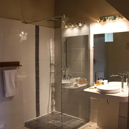 Ferme-chateau De & Bed & Breakfast