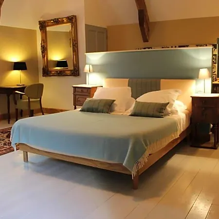 Ferme-chateau De & 3* Cordey