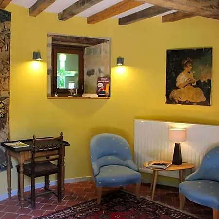 Ferme-chateau De & 3* Cordey