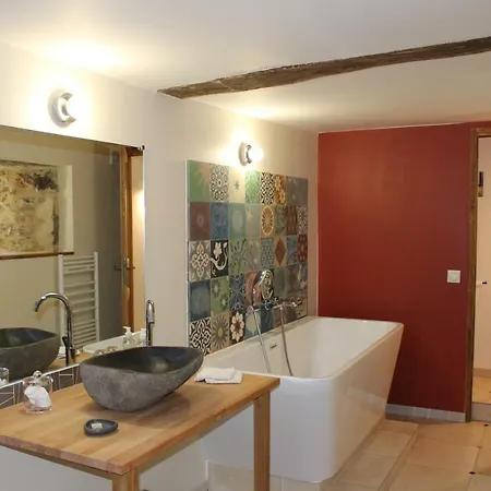 Ferme-chateau De & 3* Cordey