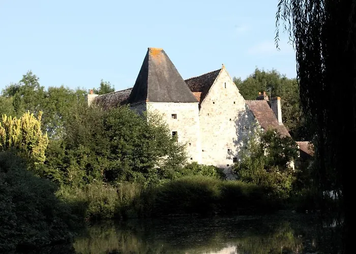 Ferme-château De Cordey&spa Couette-café 3*