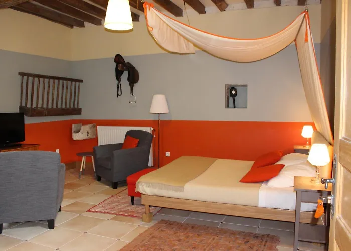 Ferme-chateau De & לינה וארוחת בוקר 3*