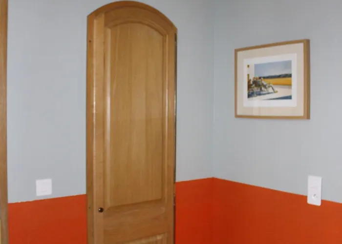 Ferme-chateau De & לינה וארוחת בוקר