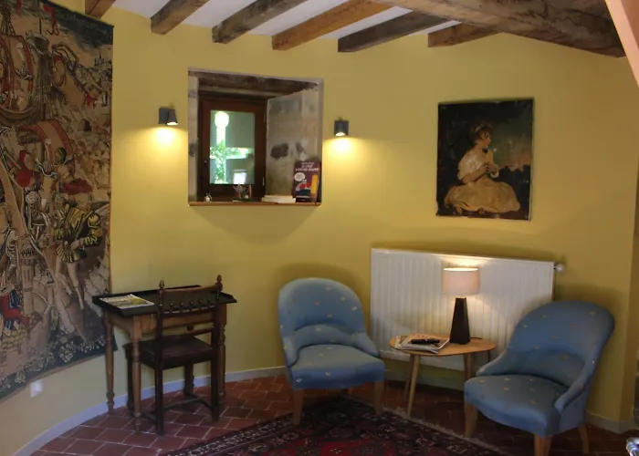 Couette-café Ferme-château De Cordey&spa 3*