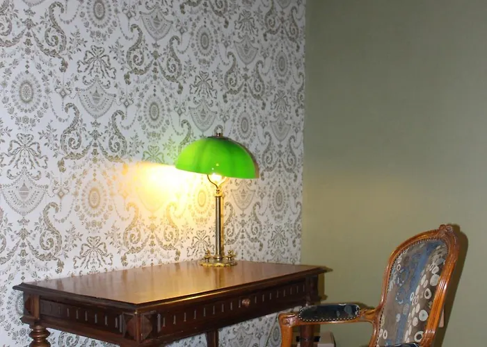 Couette-café Ferme-château De Cordey&spa 3*