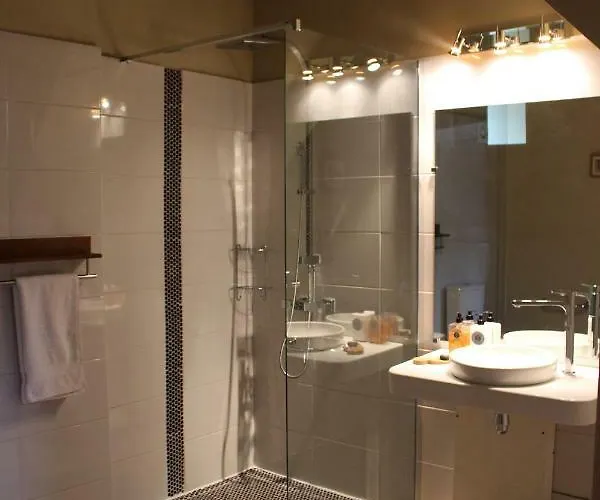 Ferme-château De Cordey&spa Couette-café Cordey