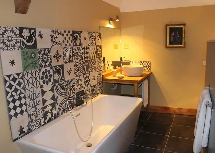 Ferme-château De Cordey&spa Couette-café